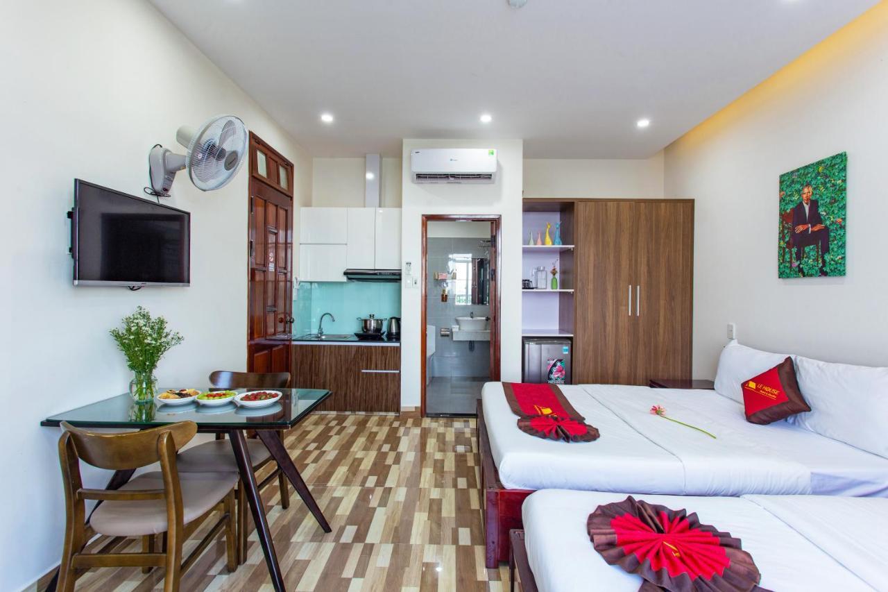 Le House And